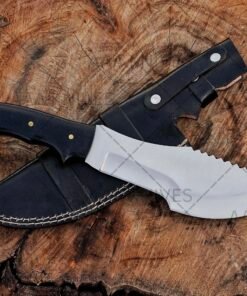 Full tang survival tracker knife