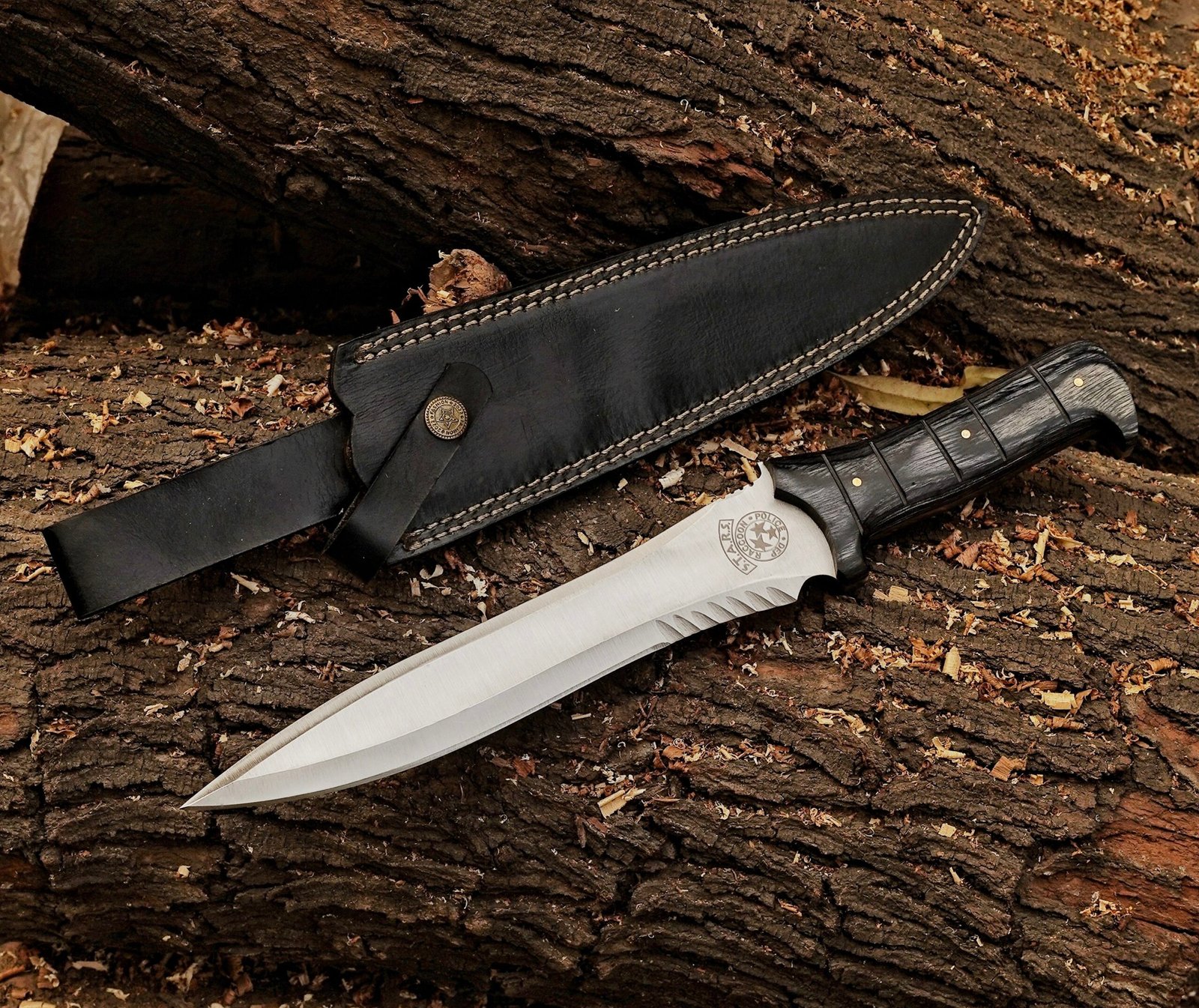 Handmade Leon Kennedy knife with leather sheath