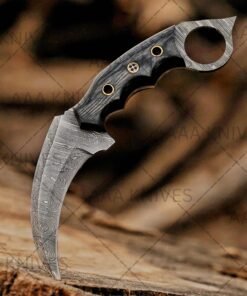 Handmade Damascus steel Karambit knife