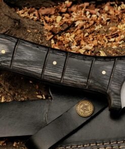 Video game replica knife with D2 steel blade