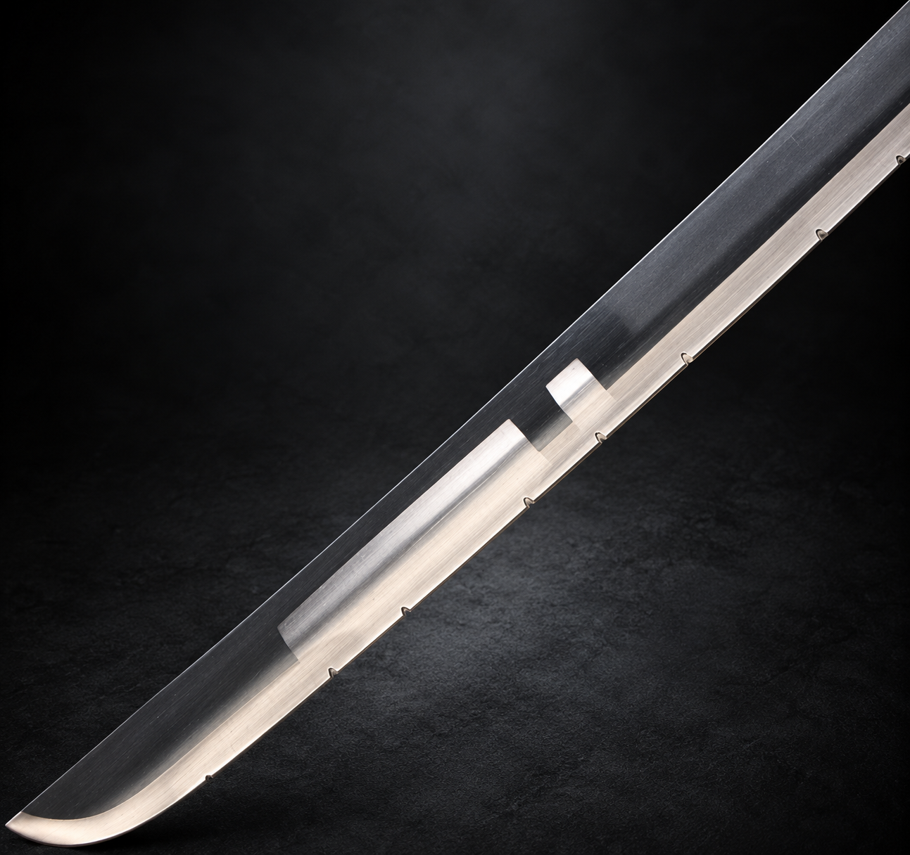 Full view of 43.3 inch Zaraki Kenpachi sword