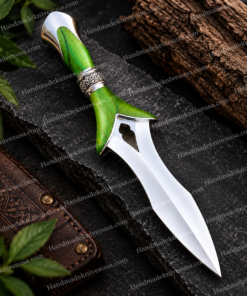 Elven fantasy dagger